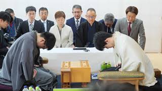 【初手】永瀬拓矢九段 ７六歩 藤井聡太王位 ３四歩【王位戦第3局】