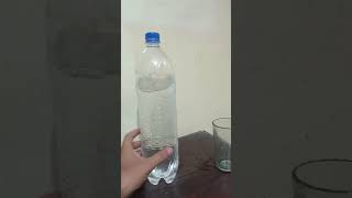 old school water pouring style          #dailyhack #water #smile #water #bottledancechallenge