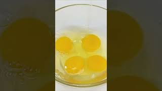 Just pour an egg on the bread❗ The result will be stunning! You will definitely like