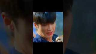 A girl forced to choose between love and friendship 🥺😒😓#dramacraze #shorts #cdrama #trending #viral
