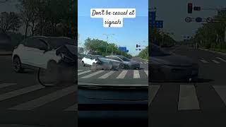 Don't be casual at traffic signals – stay alert, stay safe!