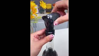 Red Wine Pourer