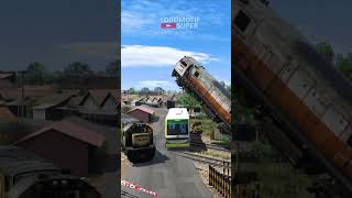Kereta Api CC201 Dan CC206 Hampir Tabrak Bus Di Palang Pintu #keretaapi #train #railway