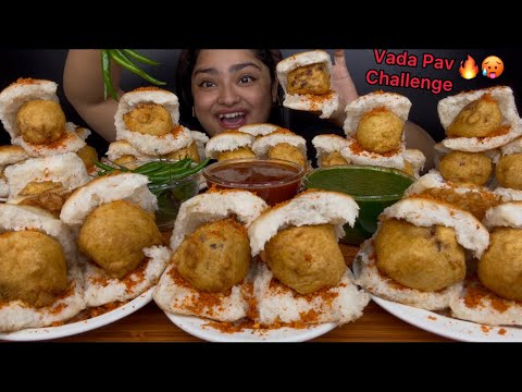 30 SPICY HOT VADA PAV EATING CHALLENGE | VADA PAV EATING CHALLENGE WITH CHILLIES | EATING CHALLENGE