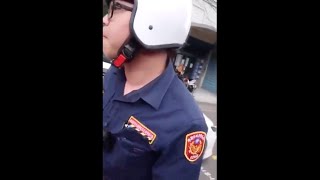 桃園警察被碾腳，另一視角影片曝光