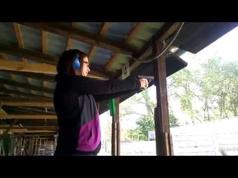 Glock G19 Gen4 Shooting