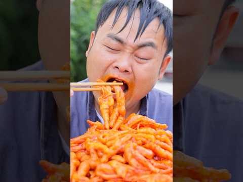 Ermao ate the boneless chicken feet without any pressure#chinesecuisine #mukbang #food  #delicious