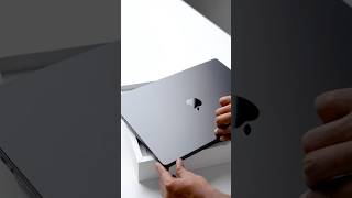 Just Unboxed the MacBook M4... WOW 🤯