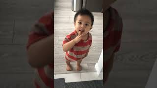 Baby Axel was singing B-I-N-G-O