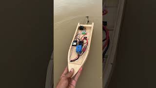 Mini boat with tamiya dynamo #diy #rcboat #rcboats #boatrc #boat #miniboat