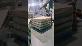 Triratna Battery Operated Pallet truck #materialhandlingequipment #materialhandlingsolutions #mhe