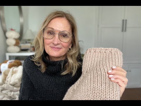 a friend to knit with - episode 39 The Friend to Friend Shrug