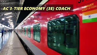 KANPUR CENTRAL - Arrival & Departure | 12403 PRYJ-JP SF Express | Parallel Run With Duronto Express