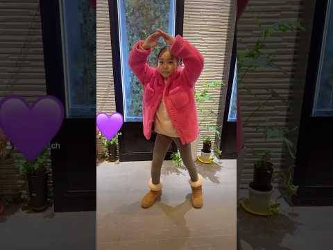 流行ってるマシュマロパンチ踊ってみた🤣#shorts #しなこちゃん #原宿