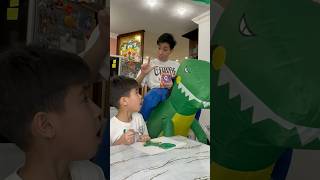 She made a dinosaur costume with her own hands 😳🦖😍🥰