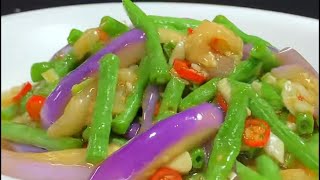 A handful of beans and an eggplant is the best way to cook it. My family eats it every day and never