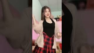 越南美女小米跳舞 ＃越南泡妞者 #越南美食 #美女 ＃小米