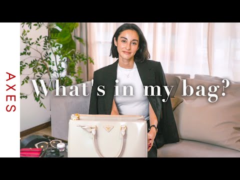 【What's in my bag?】Fashion model Saila Kunikida's bag contents