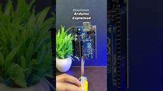 Arduino Explained in 60 Seconds! #arduinoprojects #whatisarduino #arduino #eazytronic #electronic