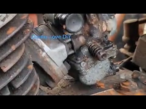 Old Motorcycle brought to life, after Carburedor Cleaned!