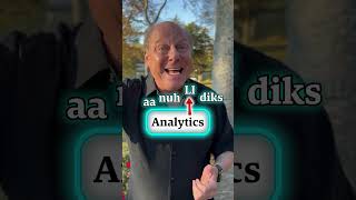 How do you say Analytics?