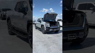 2024 GMC Sierra EV Denali 😳 MID GATE #gmc #ev #denali #electricvehicle #truck