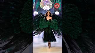 🌟🦚🧚#image #aiart #fashion #runwayai #runway #fashionrunway #fashionshow #catwalk