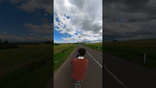 四季彩之丘之春天無花版本🙃 #北海道 #美瑛 #踩單車 #花田 #japan #tiktok #youtubeshort #shortvideo