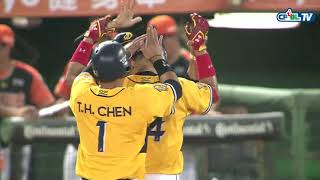09/29 統一 vs 兄弟 九局下，許基宏擊出再見高飛犧牲打，兄弟以7:8向統一說晚安