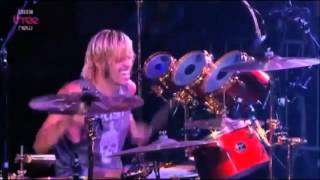 Foo Fighters - Exhausted (Live at Reading Festival 2012)