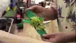 How to make a corsage with a Flexwrap Wristband!