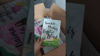 I can buy myself books 📚♥️ #book #booklover #reading #mileycyrus #bookreader #bookworm