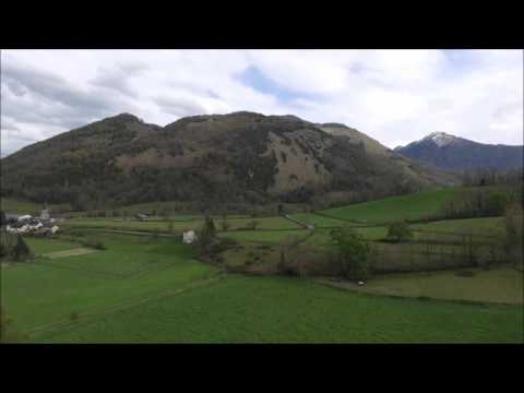2016 Lurbe-Saint-Christau au pied des Pyrénées(Pays Basque)