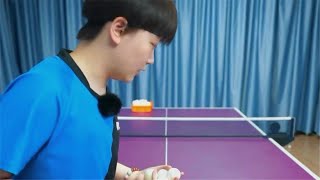 把球发长和短的秘诀是什么？原来靠“重心”就能做到！#乒乓球 #发球 VH13​
