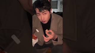 #王凯沐 拍戏花絮 - Nhìn ổng ăn ngon lành ghê 短剧演员 #cdrama #Motcebizdrama #weibo #facebook #douyin #tiktok