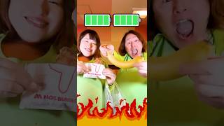 🐓🍌Chicken Banana Balloon Popping Dance Challenge MOS チキンバナナダンスを巨大風船服の中で膨らませて踊った34 #Shorts #ダンス