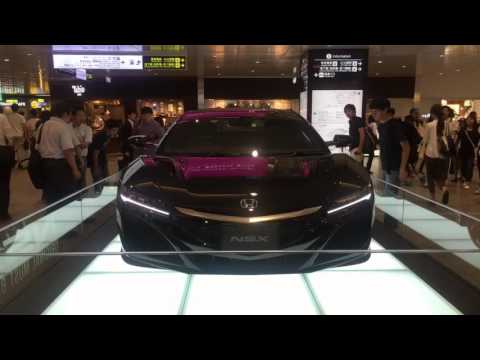 大阪 阪急梅田駅ビックバン広場にて次期ホンダ NSX展示会！