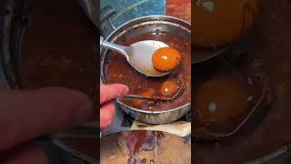 开封街边加了卤蛋的肉夹馍太香了！#streetfood #美食 #chinesefood