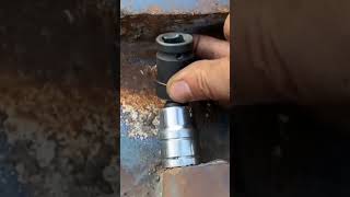 Fuel Line Disconnect Tools Unveiled 🚗 #FuelLineRepair #MechanicLife #EfficientTools