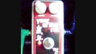 Devi Ever Year of the Rat demo - clean fuzz boost pedal