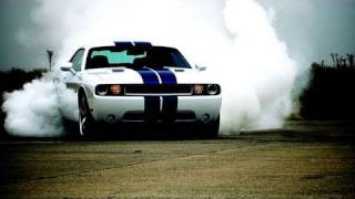 2011 Dodge Challenger SRT8 392 - First Test
