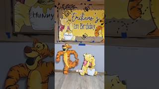 Custom handpainted Winnie the Pooh birthday props #diy #art #winniepooh #banner #party #craft #blog