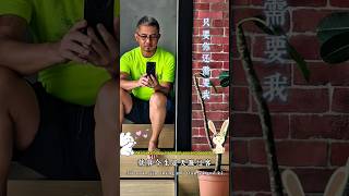 深情與承諾，它像是一個無條件守護的誓言，述說著願意陪伴與支持的真摯情感。「只要你需要我」這句話展開，或許是一位朋友、戀人，甚至是家人之間的情感羈絆。 一句「只要你需要我」能成為黑暗中的一道光。