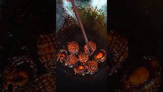 这个泡面，劲有点大 #在路边摊感受人间烟火 #鲍鱼 #noodles #delicious #streetfood #cooking #ramen