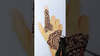 Reverse Creative Mehndi Designs for Every Occasion #mysticarts #mehndidesign #hennaart #mehndishorts
