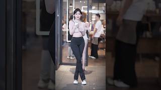 👉Beautiful chinese girl street fashion outfits style #chinesefashion #chinesegirl #fashion #shorts