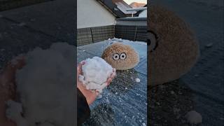 Pou vs snow ☃️😂 #pou #plushie #plushtoy