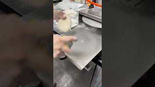 披薩皮壓皮機#食品加工機械 #台灣製造 #food #創業設備 #shorts #麵團 #大豐食品機械 #工廠直營
