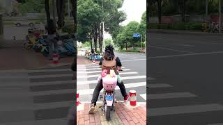 广西你要不要太过分 广西南宁是被骂得最惨的城市，你知道为什么吗？#骑上我心爱的小摩托永远不会堵车 #人民骑行 #南宁电动车 #南宁电动车爱情故事 #美睫培训