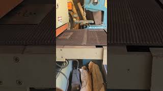Just another day with my best worker! #sander #hardworking #easyjob #signshop #weldporn #etsy